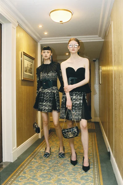 Look 12